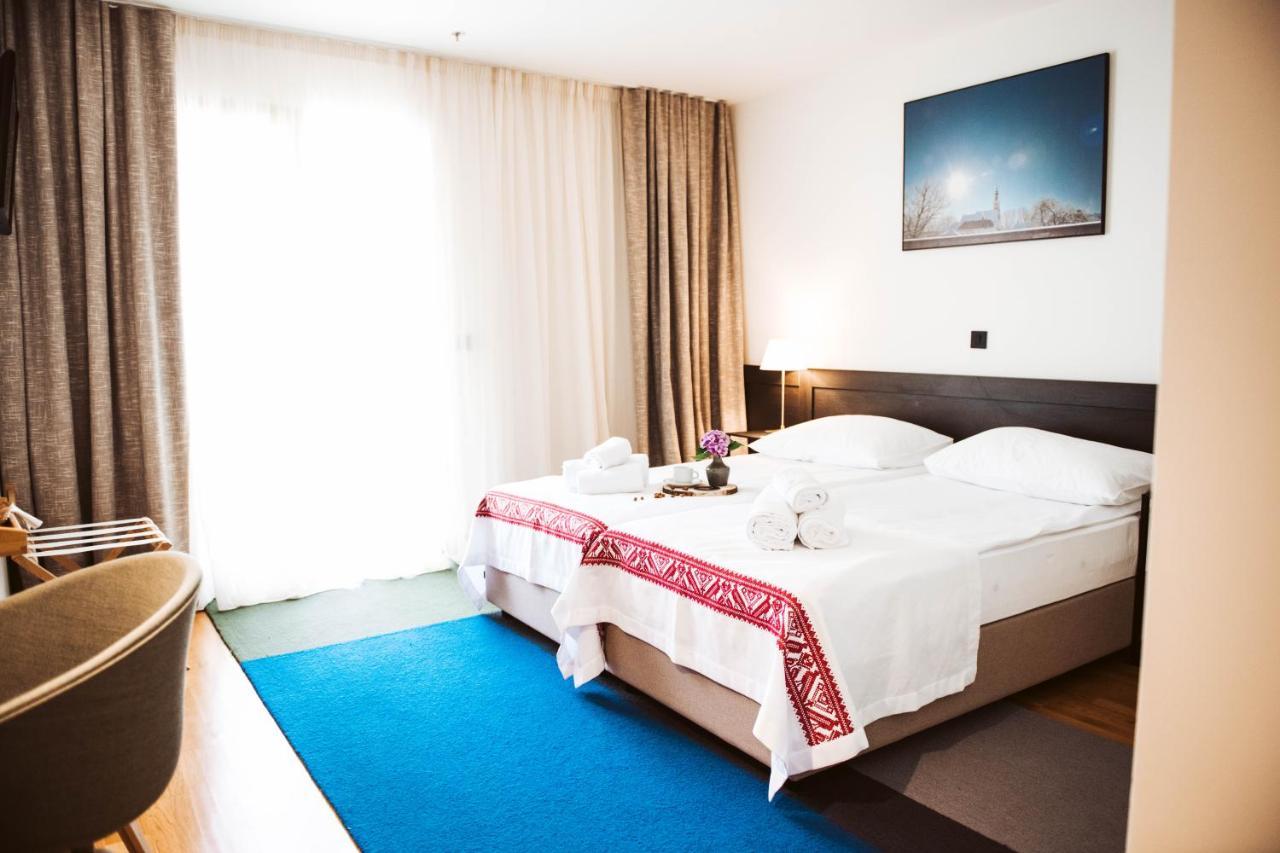 Dvorac Jankovic Bed & Breakfast Suhopolje Room photo